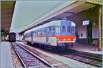 Als Ergänzung zu Armins schönen Aln 668 3032 Bilder: Ebenfalls in Siracusa stand vor vielen Jahren der ALn 668 1602 zur Abfahrt bereit. 

Analogbild vom Mai 1988