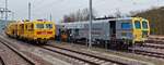 CFL 792, eine Plasser & Theurer Universalstopfmaschine vom Typ Unimat 09-475/4S Dynamic (L-CFLIF 99 82 9124 792-7) und die Nivellier-, Hebe-, Richt- und Stopfmaschine 108-32/4S (99 87 9 124 543-9) von Plasser & Theurer der luxemburgischen Firma FerroTech waren am 14.11.2025 im Bahnhof von Ettelbr�ck abgestellt.