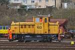 CFL Cargo 103 durchf�hrt das Bahnhofsvorfeld von Petange.
