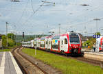   Der dreiteilige CFL KISS 2308 als RE 11  DeLux-Express  gekuppelt mit dem f�nfteiligen S�WEX Stadler FLIRT 3 - 429 116 / 429 616 als RE 1  S�dwest-Express  nach Koblenz erreichen am 29.04.2018 den