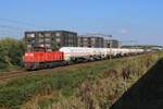 Am 23 Augustus 2023 durchfahrt 6412 mit ein Gaskesselwagenzug Tilburg-Reeshof.