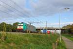 CoBRa\Lineas 2833 passiert Niftrik am 14 Oktober 2018.