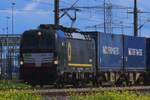 X4E-715 durchfahrt Valburg am 18 April 2024.