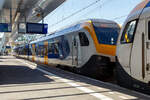 Zwei gekuppelte dreiteilige NS Stadler FLIRT³ (Triebzug 2222 und 2223) der Nederlandse Spoorwegen N.V.