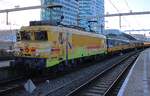 Strukton 1824 beendet am späten Nachmittag von 19 März 2026 ein Fitnessfahrt mit ICR Reisewagen in Arnhem Centraal.