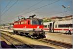 In meinem Archiv habe ich noch ein Bild der �BB 1042 036-2 gefunden.
(Analoges Foto)
Wien Westbahnhof, den 1. Mai 2001