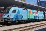 �BB Lok 1116 244, im speziellem Outfit, welches Werbung f�r das Klima Ticket macht, wurde mit ihrem Zug an einen Railjet angeh�ngt. 03.05.2026