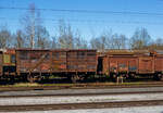 Ein ehemaliger Deutsche Reichsbahn alter zweiachsiger gedeckter G�terwagen, heute Teil der Sammlung der �GEG - �sterreichische Gesellschaft f�r Eisenbahngeschichte GmbH ist am 03.
