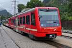 Steuerwagen VS 7, der Zillertalbahn, (seit 2010 im Betrieb), wird in K�rze den Zug nach Jenbach f�hren, der Zug wird  von Lok D 16 geschoben.