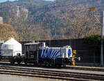 Ein Blick aus unseren EC 86, die Zebra-K�f III (mit Gelenkwellen) 333 716-9 „Wera“ (98 80 3333 716-9 D-LM) der Lokomotion Gesellschaft f�r Schienentraktion mbH, ex DB 335 216-8, ex DB 333