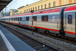   ÖBB Restaurantwagen (Speisewagen) der Bauart WRmz 61, Bewirtschaftung von DoN´s  Boardservice (Donhauser GmbH) , A-ÖBB 73 81 88-91 316-9 WRmz, eingereiht als Wagen 261in den EC 112