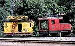 BLS Rangiertraktor Tem 2/2 Nr.41; Inbetriebnahme 1960; L�P 7,0 m; 30t; Leistung ab Fahrdraht 350 PS; Dieselmotor 160 PS; Vmax 65 km/h und Ger�tewagen 30 63 BLS 94 08 452-0 X in Felsenburg am 23.08.1979.
