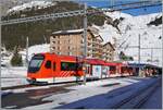 Nun sind die zwei MGB  Orion  mit dem ABeh 8/12 310 an der Spitze in Andermatt angekommen und wenden gleich auf die Gegenleistung nach Disentis.