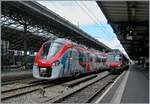 Der SNCF Z 31503 M (UIC 94 87 0031 503-9F-SNCF) in LÉMAN EXPRESS Farbgebung bei Probefarhten mit einem SNCF blau/grauen Schwesterfahrzeug in Lausanne, der zweite Coradia Polyvalent régional