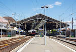   Blick auf die schöne Bahnsteighalle vom Bahnhof Lausanne (18.05.2018).