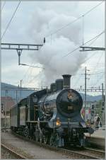 Die sch�ne A 3/5 705 mit ihrem Extrazug nach Murten in Olten.