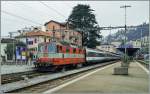 Erneut,  bei relativ schlechtem Licht steht die SBB Re 4/4 II 11109  Swiss-Express  am 21.
