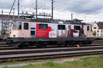 Die Re 420 310-5 ist die neuste Werbelokomotive im Dienste von SBB CARGO NATIONAL.