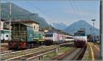 Die SBB Re 460  Willkommen in Japan  hat mit dem EC 329 Domodossola erreicht und wird nun von der FS 444 abgel�st.