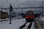 Es hat geschneit in Birg und nun regnet es - kaum Fotowetter, so dass ich mit dem IR 1826 von der Re 460 081-3 gezogen nach nach Hause fuhr.