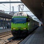 Erst war es mir noch nicht aufgefallen (da hier auf der Anzeige als PE angezeigt), die BLS Re 465 012 (91 85 4 465 012-3 CH-BLS) erreicht am 11 September 2023, mit dem GoldenPass Express (GPX) von