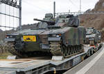 Militärtransport per Bahn.