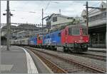 Wohl nur für eine beschränkte Zeit verkehrt der  Sammler  von Lausanne Triage nach RB Limmattal via Brig und Kandersteg mit zwei SBB Re 6/6.