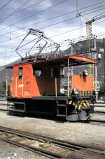 RhB Te 2/2 Nr.73 in Thusis im Oktober 1991.