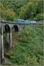 Der B-C TL GmP erreicht das Viadukt Baie de Clarens.