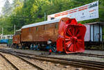 Die Selbstfahrende Dampfschneeschleuder R 1052 (ex Berninabahn) BB R 1052, ex RhB R 14, ex RhB Xrot d 9214), der Museumsbahn Blonay-Chamby,hier am 19.05.2018 auf dem Museums-Areal der (BC) in Chaulin.