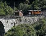 50 Jahre Blonay Chamby - MEGA BERNINA FESTIVAL: Die RhB Gastlok Ge 4/4 182 wartet in Vers chez Robert aufden  Riviera Belle Epoque -Zug 3565E.