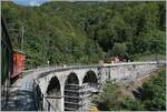Ein Blick zurück, diesmal im wörtlichen Sinn zeigt bereits angelaufenen Baumassnahmen beim Baye de Clarens Viadukt der MOB.