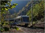 Obwohl vom 13.10 bis 13.12.2014 bei der SSIF der Nebensasion Fahrplan gilt, konnte ich doch bei Verigo in f�nf sehr kurzweiligen Stunden elf Z�ge fotografieren: 
Hier taucht der erste Zug im Gegenlicht auf: Unmittelbar nach dem Rio Graglia Viadukt f�hrt der FART ABe 4/8 45 als Centovall Express D 34 CEX von Locarno Richtung Domossolla. 
31. Okt. 2014