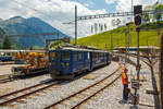   Die MOB Triebwagen BDe 4/4 3006 und BDe 4/4 3005  GoldenPass Services , am 28.05.2012 beim Bahnhof Zweisimmen, aufgenommen aus einfahrendem Goldenpass Zug.
