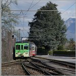 Der AOMC Regionalzug 32 erreicht Monthey-Ville.