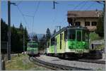 In kleinen Bahnhof von Col-de-Soud kreuzen sich die beiden Züge mit den nicht baugleichen TPC BVB Triebwagen BDeh 4/4 82 und BDeh 4/4 83.