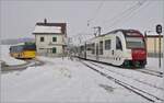 Der TPF SURF Be 2/4  - B - ABe 2/4 103 hat nun La Verrerie erreicht, wo auf den Gegenzug gewartet wird. 

22. Dezember 2021