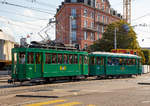 Der BVB Motorwagen Be 2/2 190 mit dem C3-Anh�nger 1303 (ex 703) f�hrt am 25.09.2016 von Basel SBB weiter in Richtung Aeschengraben.