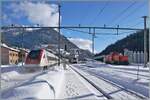Wie sich die Zeiten ändern: vor ein paar Jahren hätte ich wohl die Nase gerümpft und den in Airolo durchfahrenden ICN nicht fotografiert, heute freue ich mich, dass ich zwischen all den