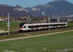 SBB: Regionalzug Olten-Biel mit FLIRT RABe 523 049 bei Niederbipp am 25.