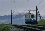 Statt den von Zweisimmen kommenden ABDe 8/8 der dann nicht kam fotografiert, bescherte mir der ABDe 8/8 4001 SUISS eine Überraschung: Als Fotozug unterwegs, konnte ich ihn in Sendy Sollard (und
