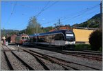 Wohl nur für kurze Zeit können die neuen SURF ABeh 2/6 und die alten BDeh 2/4 gemeinsam im Betrieb erlebt werden: Währnd der SURF ABeh 2/6 7502  Blonay  nach Vevey fahren wird wartet