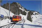 Der TPC BVB BDeh 2/4 25 auf dem Weg zum Col-de-Bretaye bei der Abfahrt in Bouquetins.