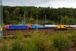In Doppeltraktion fahren die beiden an die SBB Cargo International AG vermieteten Re 482 011-4 „ChemOil“ (91 85 4482 011-4 CH-SBBC) und die Re 482 020-5 „Europa“ mit Werbung