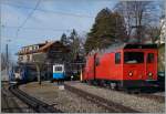 Eine kleine Fahrzeugparade in Glion:   v.l.n.r: Beh 4/8 302 Baujahr 1983 (und ein weiterer) als Regionalzug 3364 vom Rochers de Naye nach Montreux, der Beh 2/4 204 Baujahr 1938 als  Sch�lerzug  3389