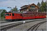 125 Jahre Glion Rochers de Naye - die modene Hme 2/2 N� 12 schiebt den  Belle Epoque Zug  bergw�rts und er�ffnet die Fahrzeugparade.