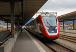   Der SBB RABe 502.209  (94 85 0 502 209-5 CH-SBB) als IR 13 (Chur – Zürich HB) erreicht am 04.11.2019 den Bahnhof Landquart.