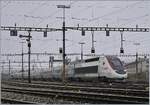 Nur ganz kurz, da der Zug ja in die andere Richtung nach Bern fahren wird, zeigten sich bei der Aufrüstung die weissen Frontleuchten des TGV Lyria 4415.