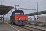 Die SBB Cargo Eem 923 021-0 wartet in Oensingen auf einen n�chsten Einsatz.