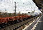 Vierachsiger Drehgestell-Flachwagen, mit Seiten- und Stirnwandklappen und mit Drehrungen, 31 56 3939 617-7 SK-CWAG, der Gattung Res, der slowakischen Vermietungsfirma Cargo Wagon a.s., am 14 Februar 2024 im Zugverband (SIEMENS Desiro HC Überführung) bei einer Zugdurchfahrt beim Hauptbahnhof Hamm (Westfalen).

Mit einer Ladelänge von 18,50 m dienen diese Wagen zur Beförderung von schweren Walzprofilen und von anderen sperrigen und schweren Gütern sowie Fahrzeugen und Schüttgütern. Der Wagen ist mit zwei Stirnwandklappen und mit 18 Seitenwandklappen ausgerüstet. Die Klappen sind in Stahlausführung hergestellt. Die Stirnwandklappen können mit Fahrzeugen bis zu einer Radkraft von 50 kN befahren werden.Vor den umlegbaren Stirnwänden sind je zwei absenkbare Rungen angeordnet. Der Wagen kann mit umgelegten Stirnwänden und abgesenkten Rungen gefahren werden. An jeder Längsseite hat der Wagen 8 Drehrungen, 8 versenkbaren Gleitrungen und insgesamt 18 absenkbare Verzurreinrichtungen im Fußboden. Mit heruntergeklappten Seitenwänden kann der Wagen nur mit Lademaßüberschreitung befördert werden. Der Fußboden besteht aus Kiefernbohlen mit den Abmessungen 48 x 180 mm. Er kann eine Radlast von 5,0 t aufnehmen. Ein Teil der Wagen ist mit einer vom Boden aus bedienbaren Feststellbremse ausgerüstet.

TECHNISCHE DATEN:
Spurweite: 1.435 mm (Normalspur)
Gattung/Bauart: Res
Anzahl der Achsen: 4 in 2 Drehgestellen
Länge über Puffer: 19.900 mm
Drehzapfenabstand:  14.860 mm
Achsabstand in den Drehgestellen: 1.800 mm
Eigengewicht: 23.500 kg
Ladelänge: 18.500 mm
Ladefläche: 49,5 m²
Höhe Fußboden: 1.236 mm
Maximale Ladegewicht: 56,5 t (Streckenklasse C)
Höchstgeschwindigkeit: 100 km/h (beladen) / 120 km/h (leer)
Kleinster befahrbarer Gleisbogenhalbmesser: R 35 m
Feststellbremse: ja
Bauart der Bremse: DK – GP  SZ 12
Bremssohle: IB 116
Intern. Verwendungsfähigkeit:  RIV